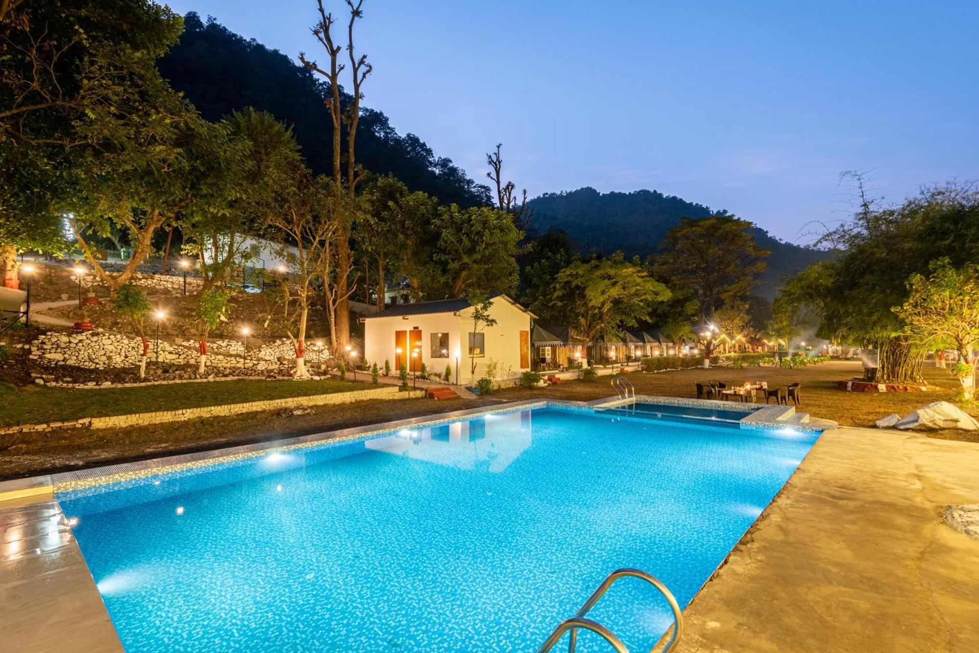 River Valley Resort Risikés Kültér fotó