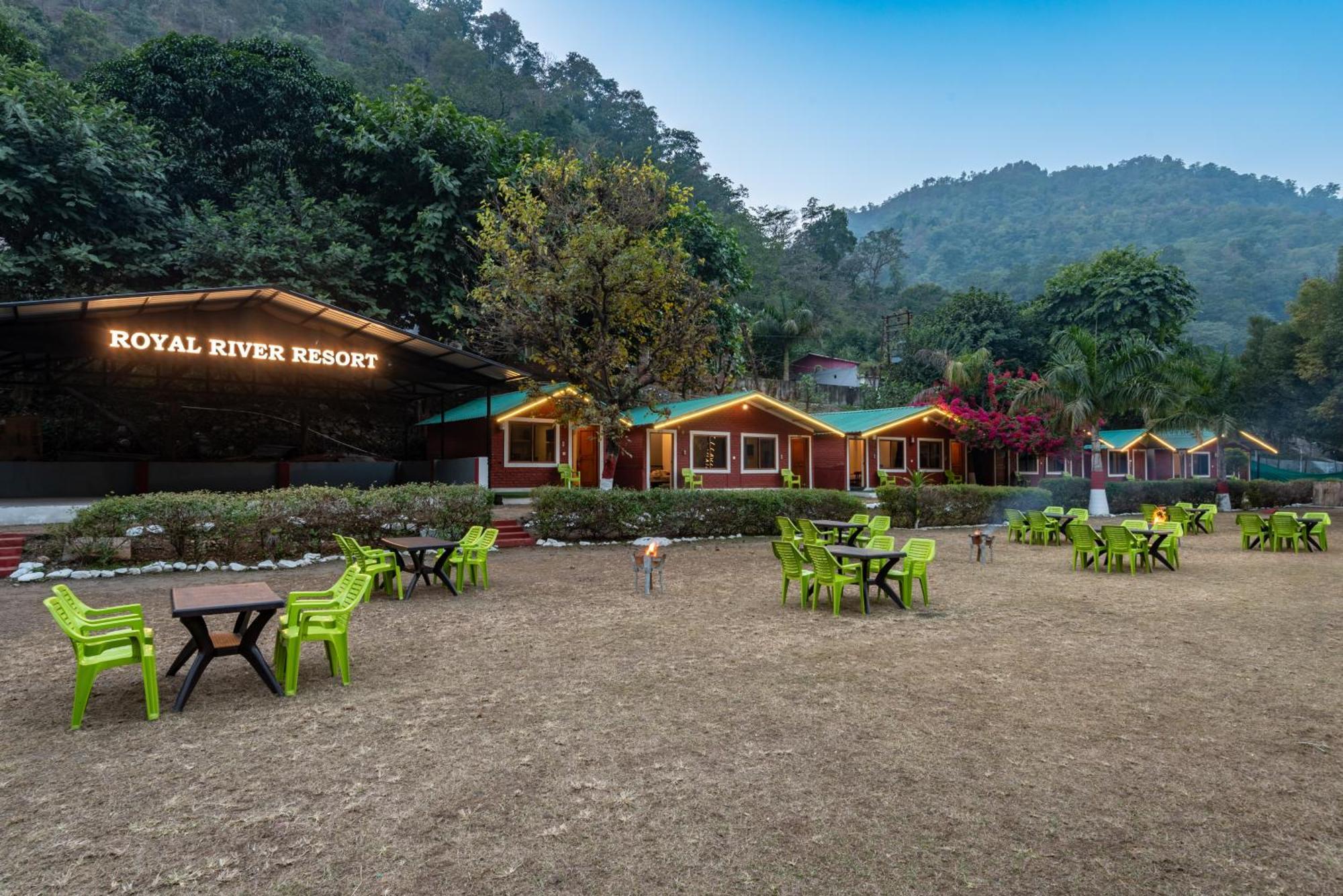 River Valley Resort Risikés Kültér fotó